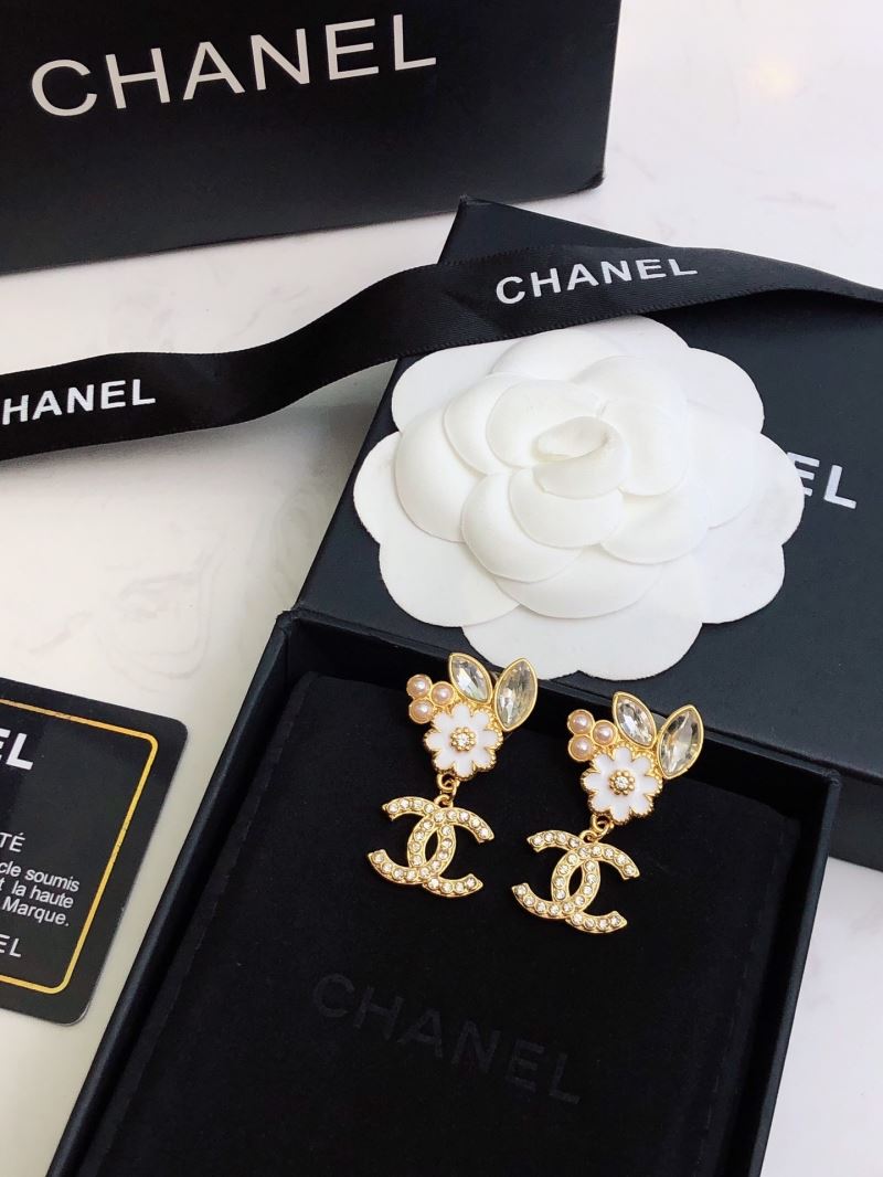 Ch**el earrings